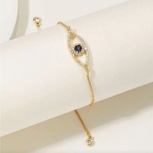 Elegant Gold and Blue Eye Bracelet R249